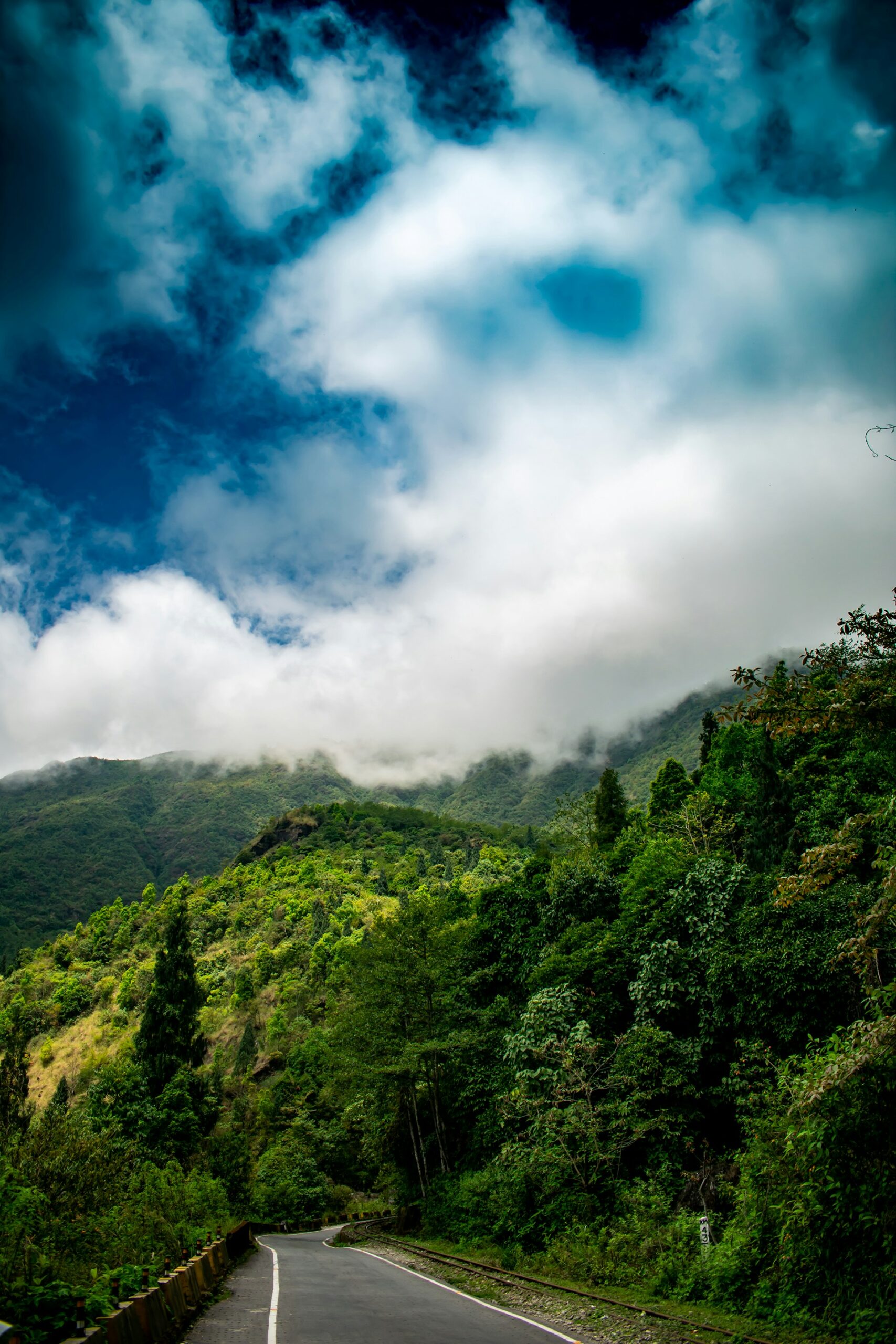 Way To Darjeeling